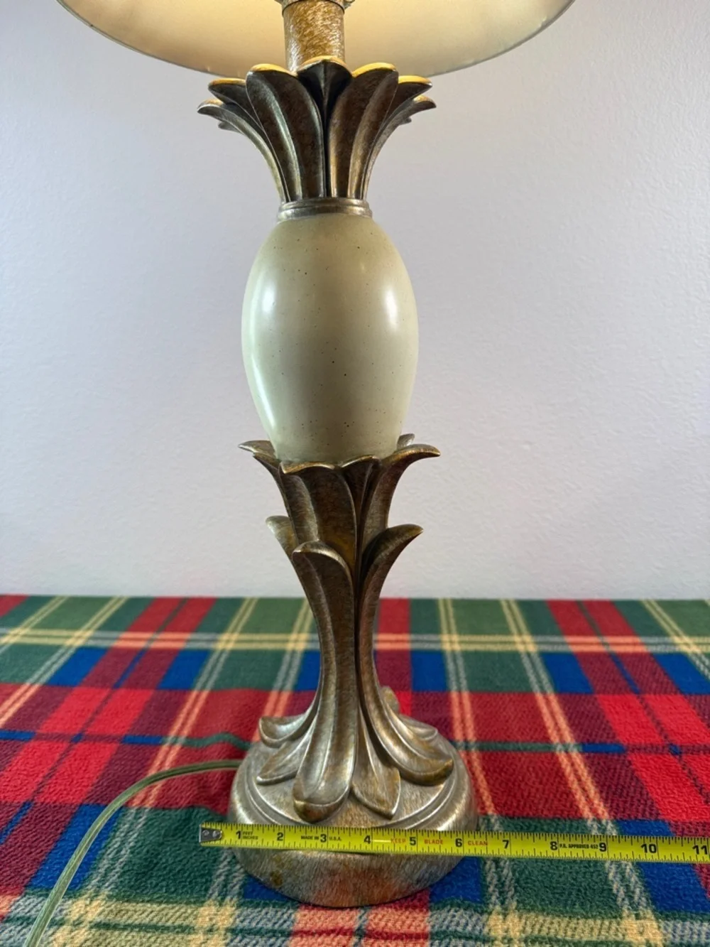 Cream and Gold Floral Accent Brass Table Lamp - Elegant Home Accent